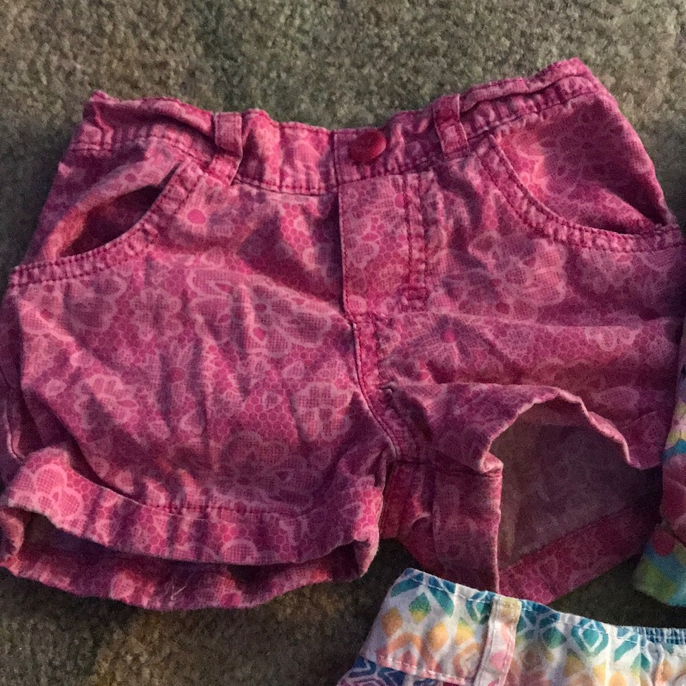 Girl’s Patterned Shorts - Picture 2 of 4